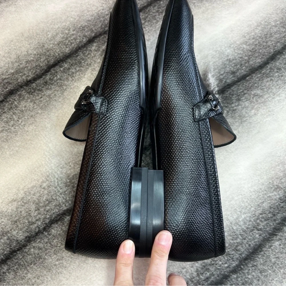 Salvatore Ferragamo Raion Black Leather Gancini Logo Loafers